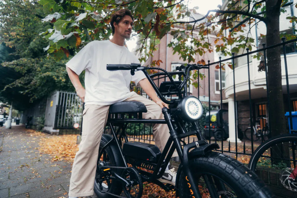 Selle à hauteur d'homme large